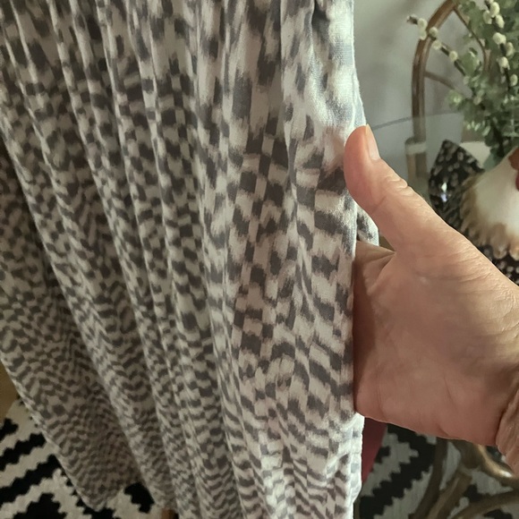 $45 Universal Thread gray & white midi sundress. Pleated top, tassel tie. Sz Med - Picture 5 of 12